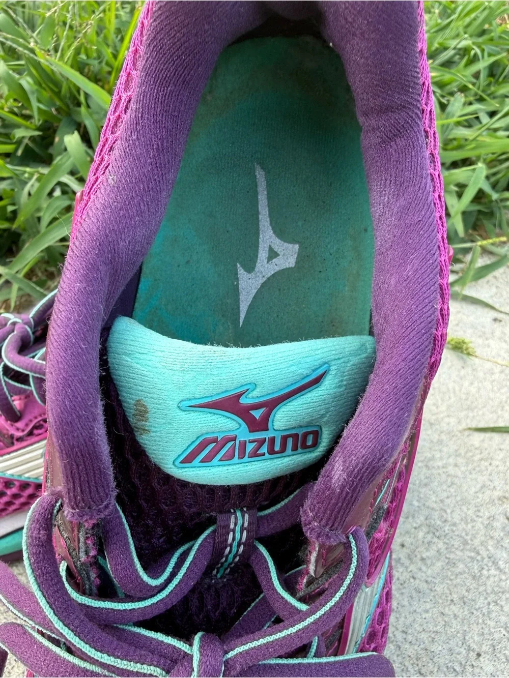 Mizuno Womens 8 Wave Enigma 5 Purple Teal Low Top Fabric Running Shoes